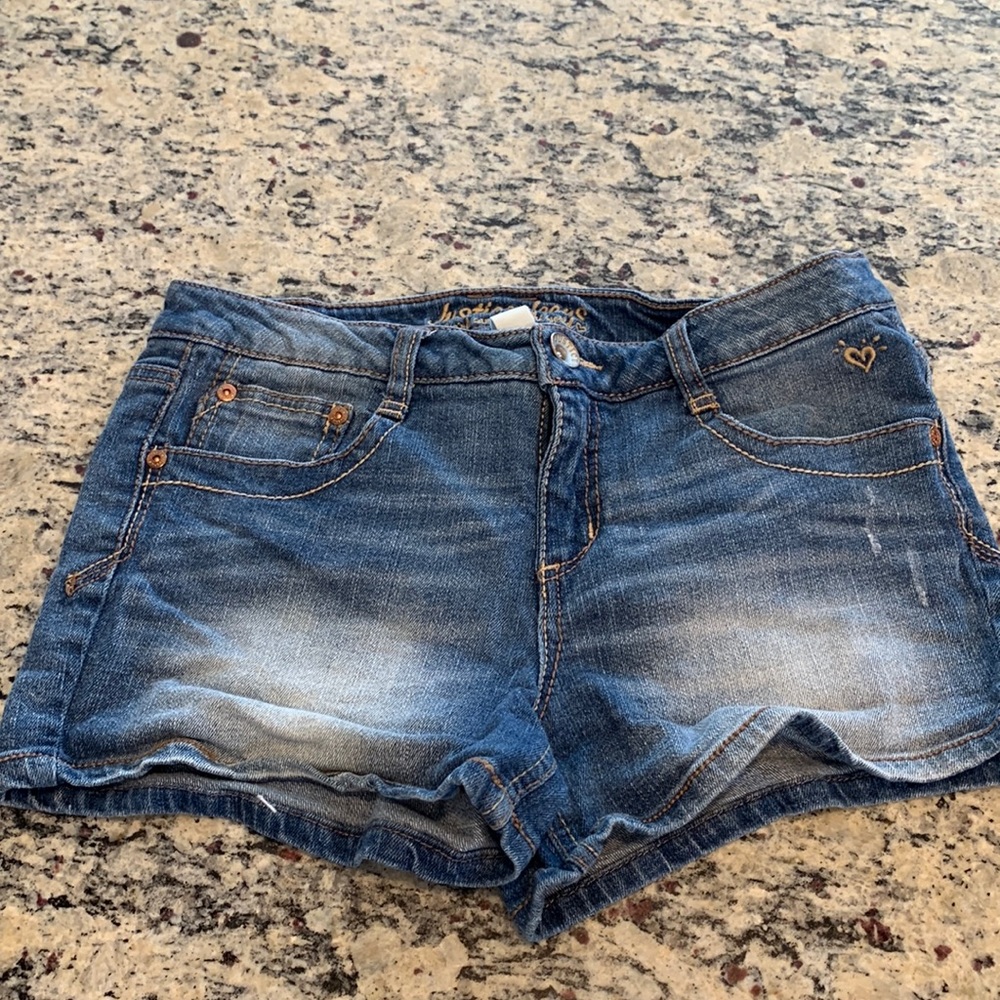 I love justice Jean shorts